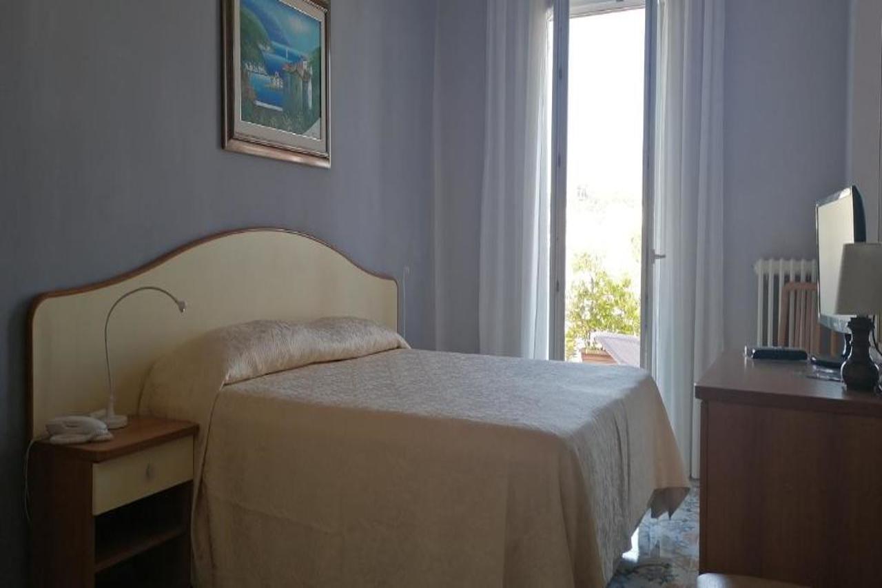 Hotel Casa Di Meglio Иския Екстериор снимка