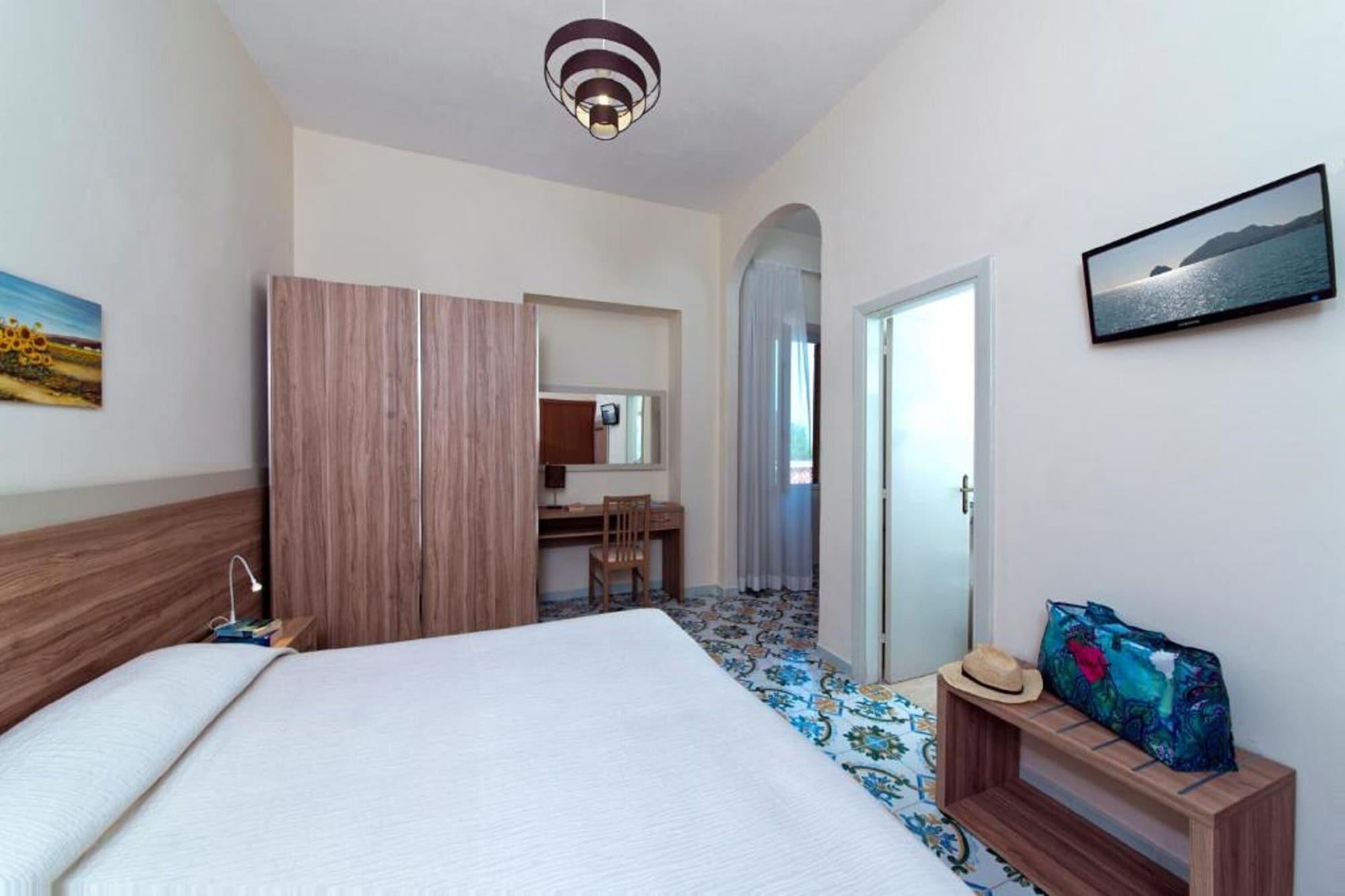 Hotel Casa Di Meglio Иския Екстериор снимка