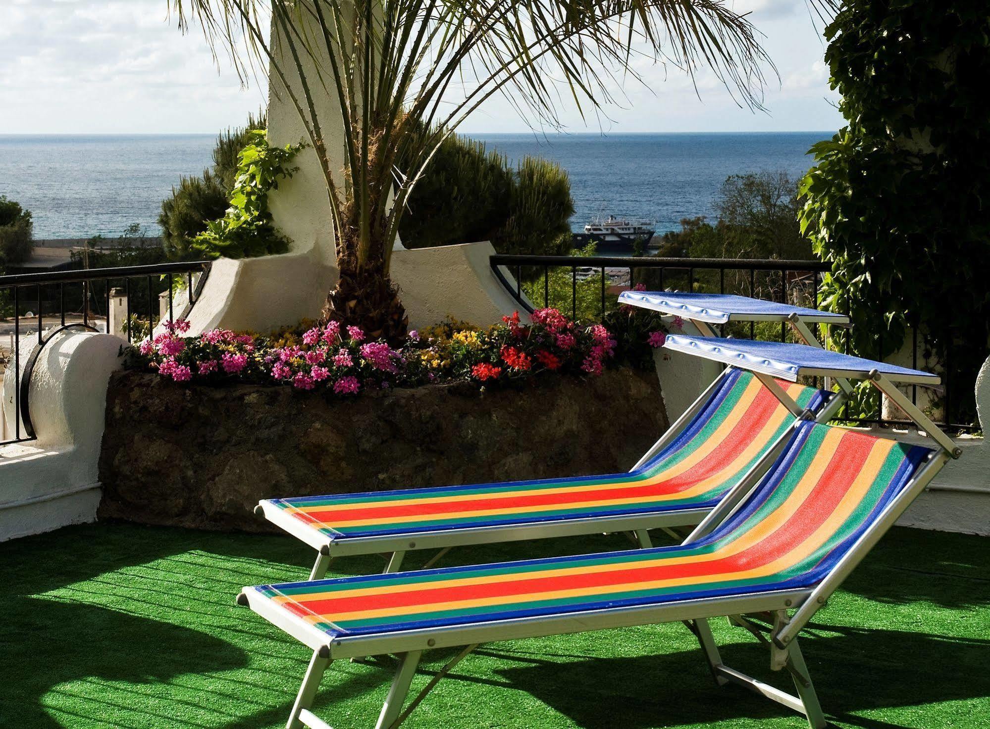 Hotel Casa Di Meglio Иския Екстериор снимка