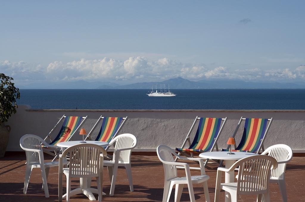 Hotel Casa Di Meglio Иския Съоръжения снимка